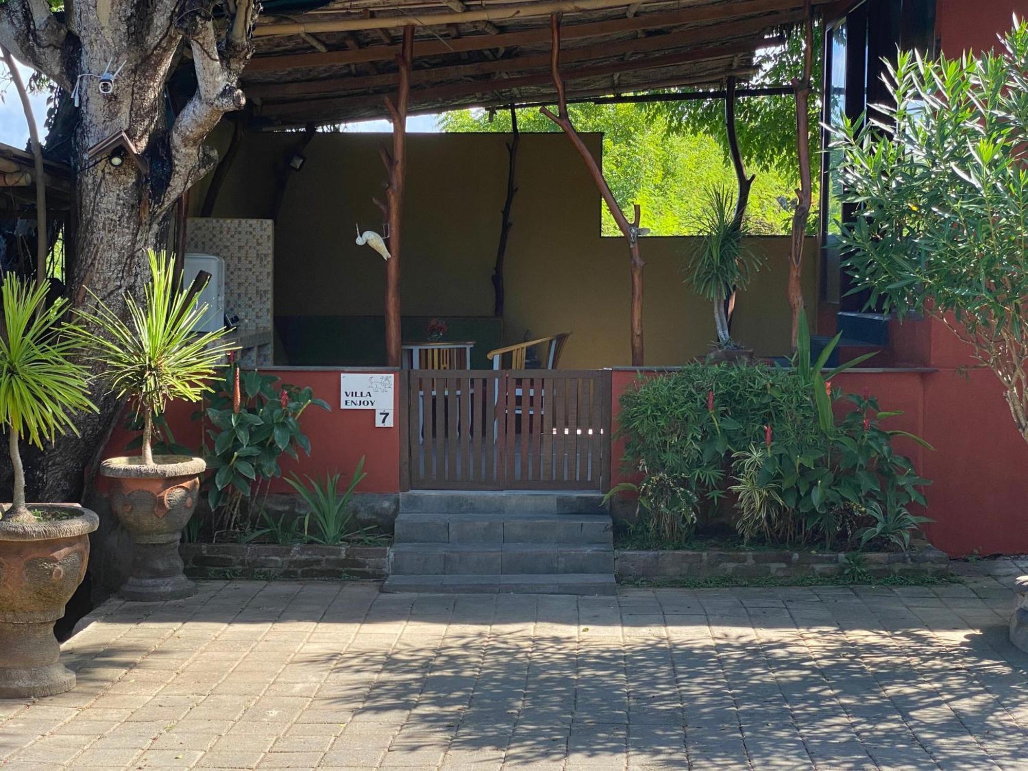 Villa Anjing 2 Нуса Дуа Екстериор снимка